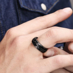 Men Classic Chain Design Band Ring